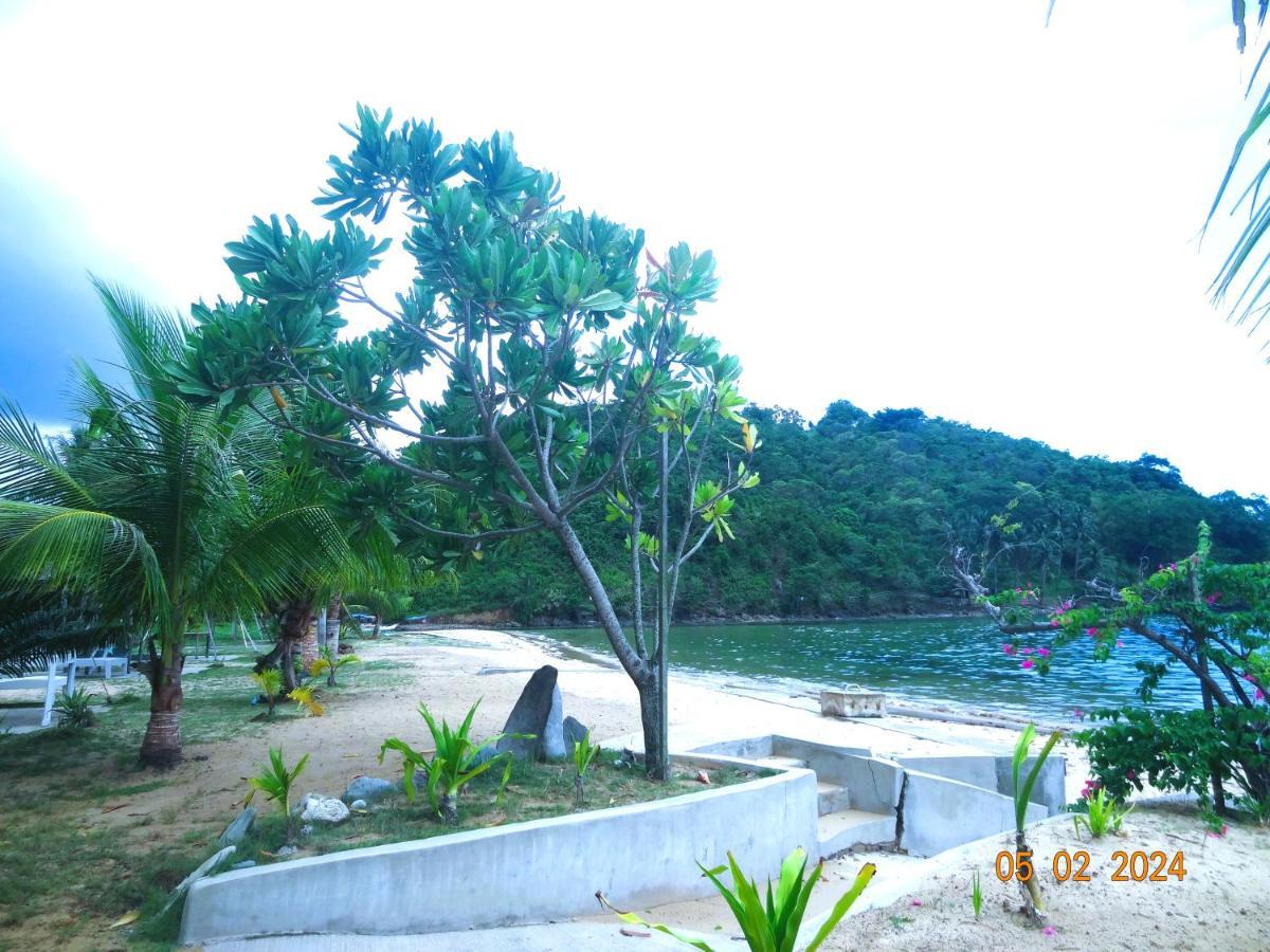 Mg Chateau Resort El Nido Exterior photo