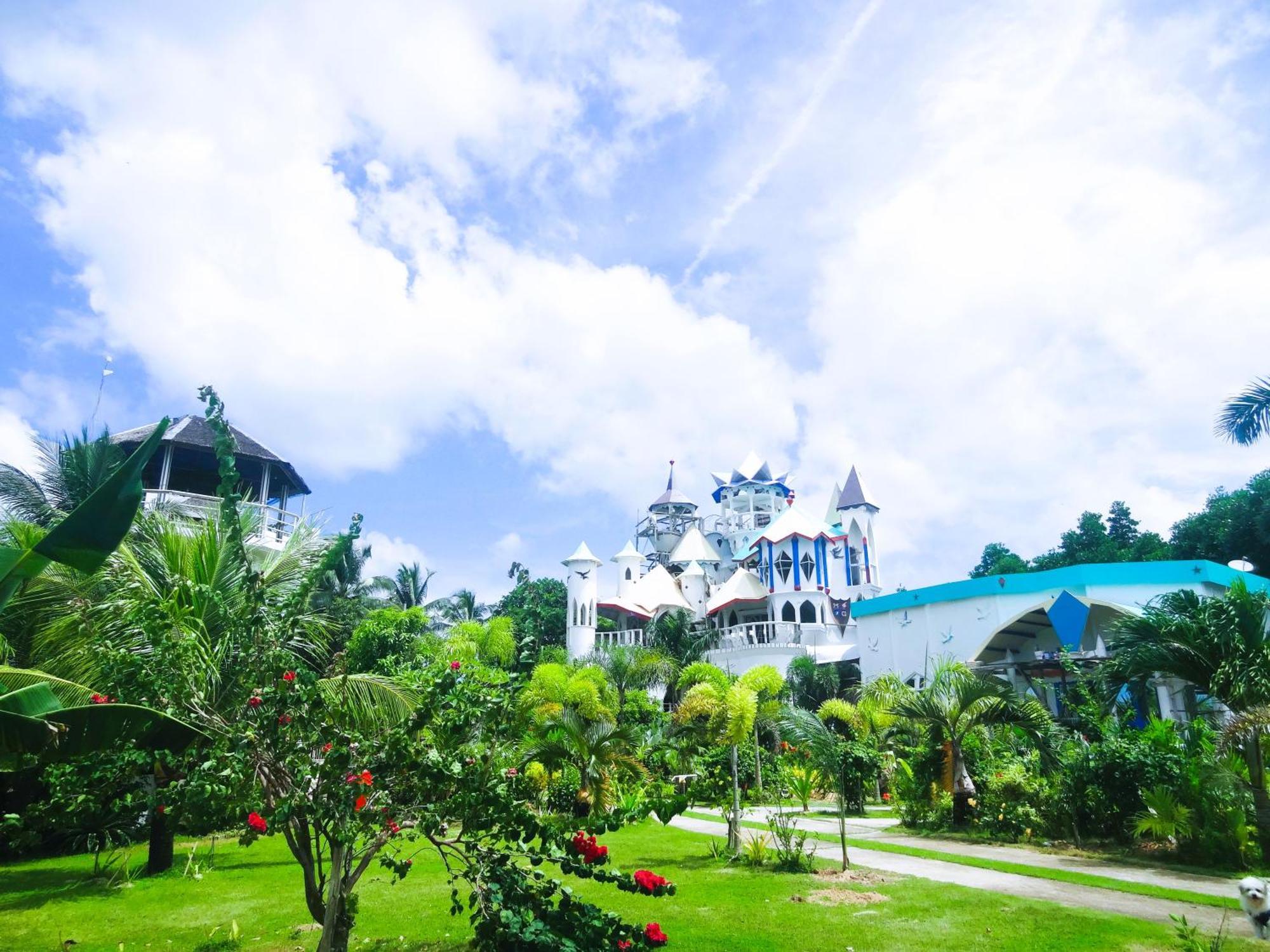 Mg Chateau Resort El Nido Exterior photo