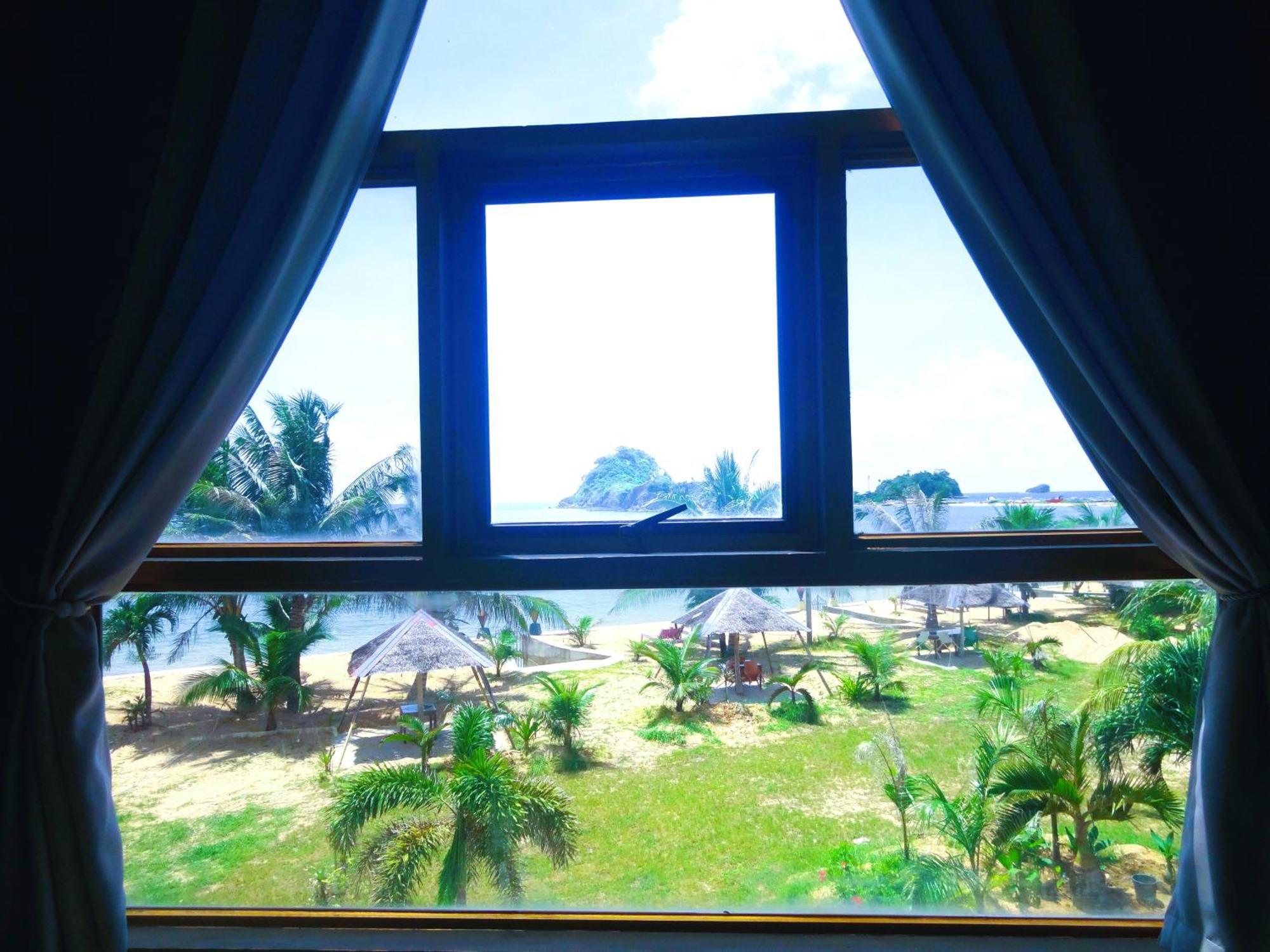 Mg Chateau Resort El Nido Exterior photo
