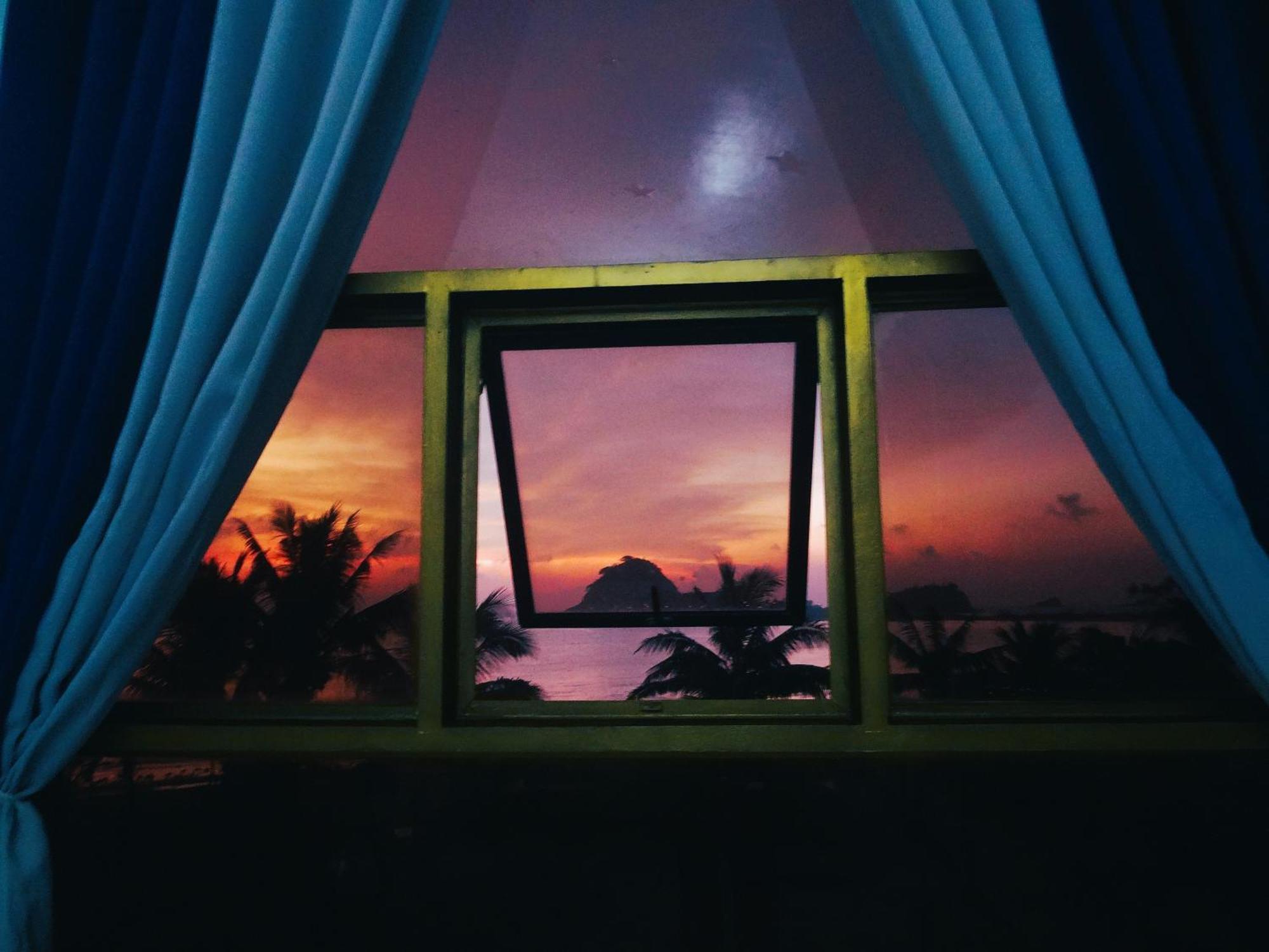 Mg Chateau Resort El Nido Exterior photo