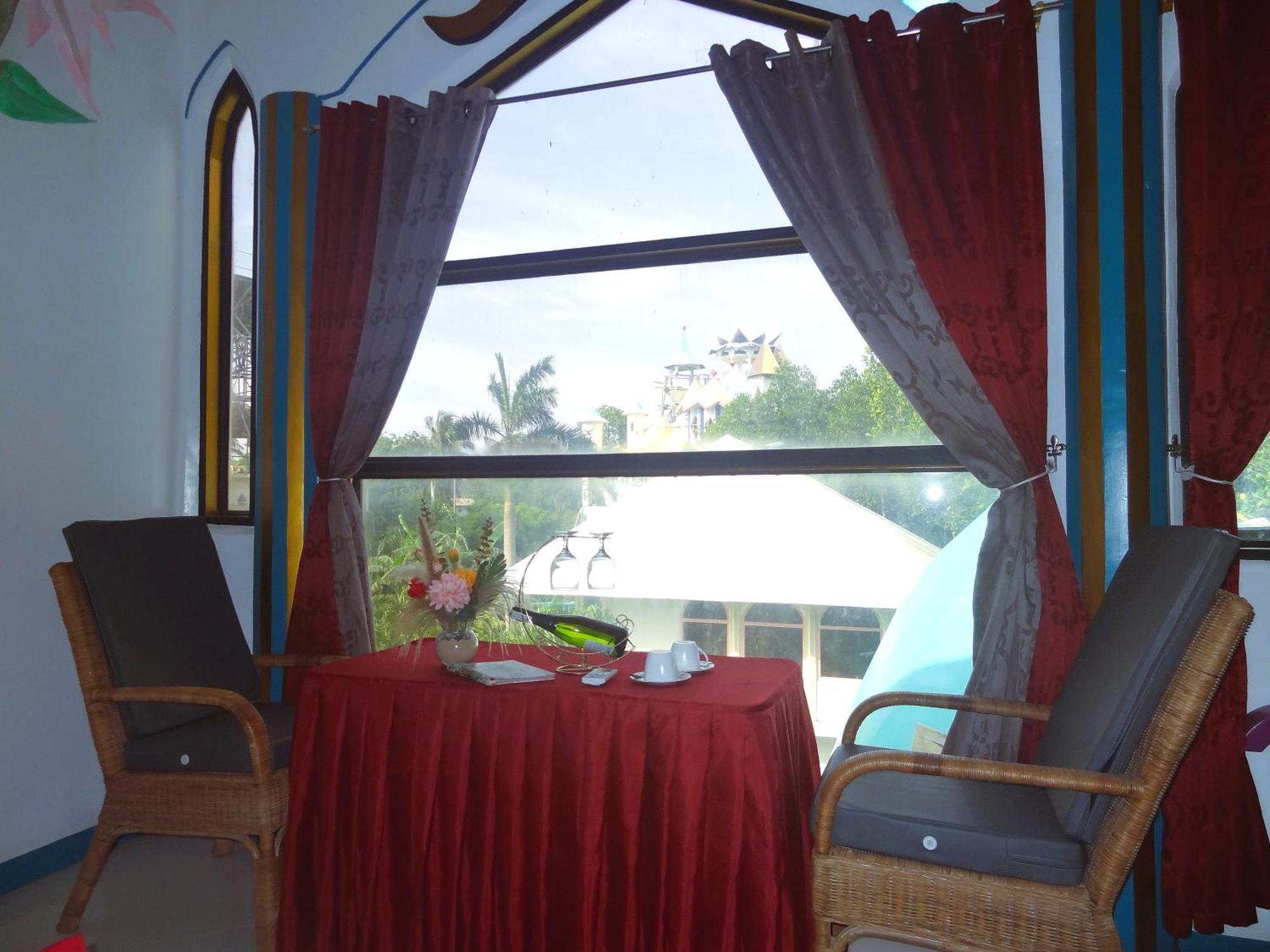 Mg Chateau Resort El Nido Exterior photo