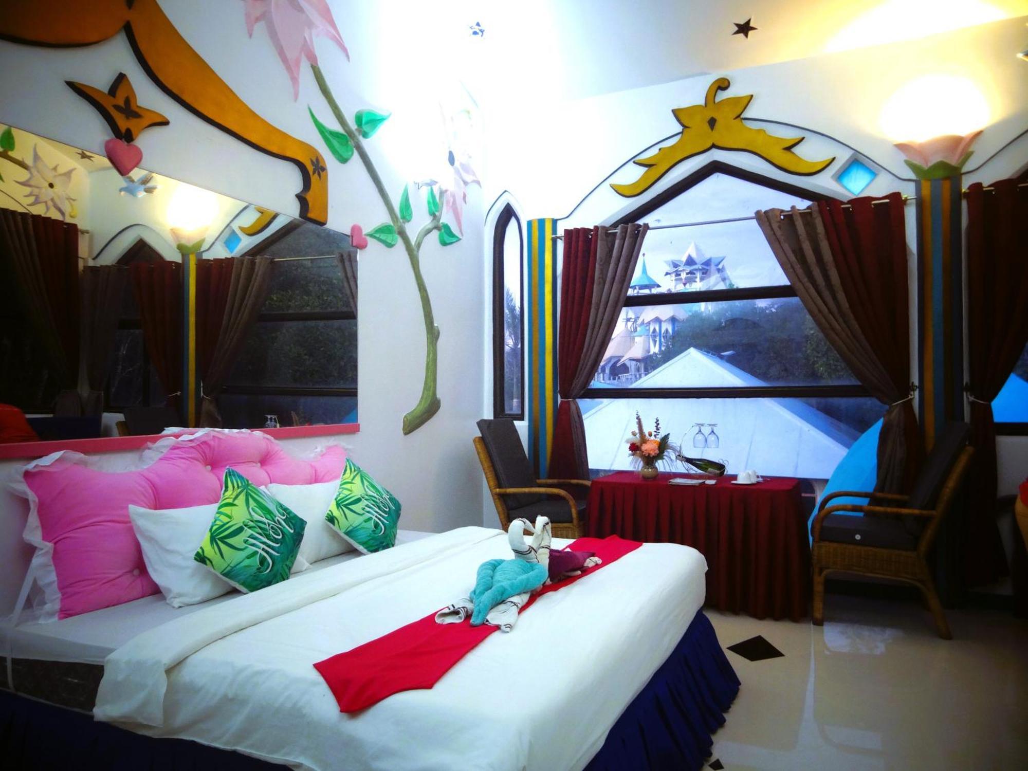 Mg Chateau Resort El Nido Exterior photo