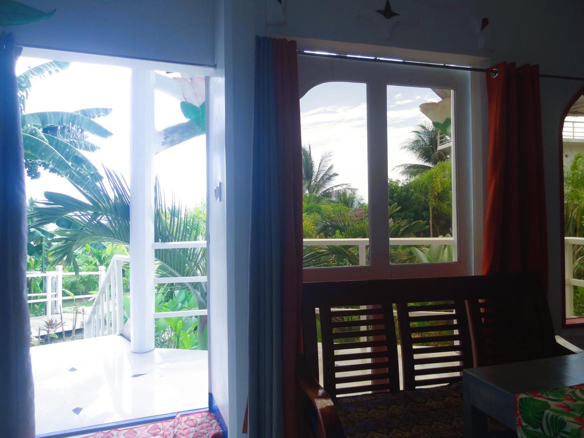 Mg Chateau Resort El Nido Exterior photo